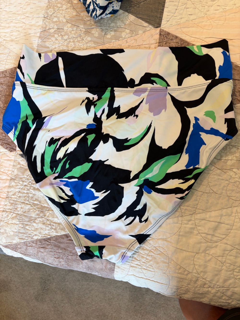 DSG Black Multi Floral High-Waist Swim Bottoms